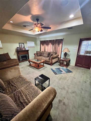 132 Carson Court, Houston, TX 77004