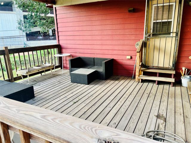 132 Carson Court, Houston, TX 77004