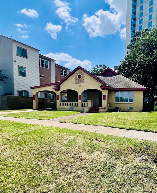 132 Carson Court, Houston, TX 77004