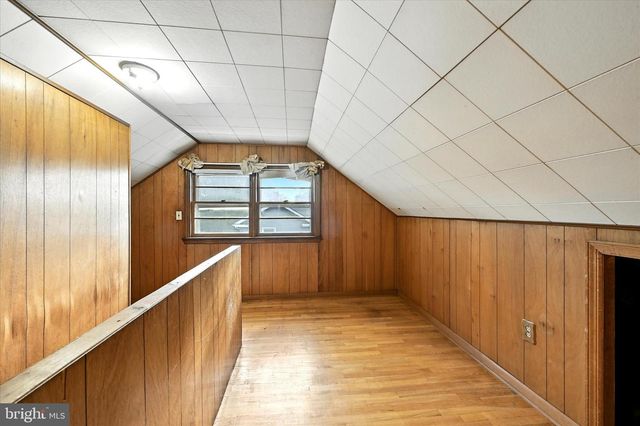 30 3RD AVE, Halethorpe, MD 21227