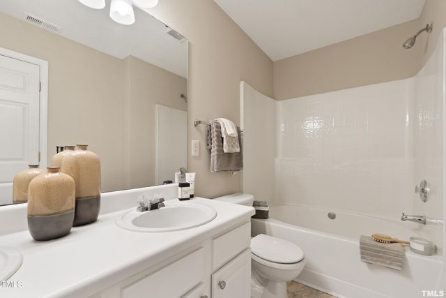 706 Canyon Lake Circle, Morrisville, NC 27560
