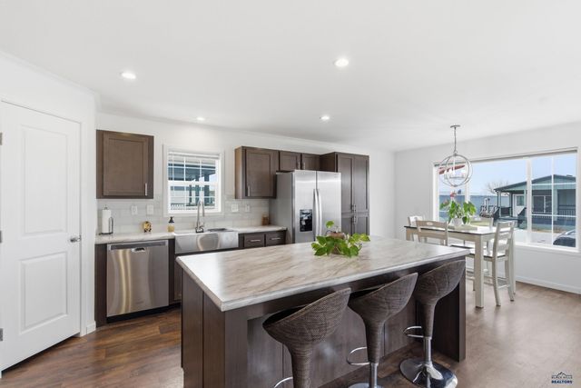 4419 CIRCLEWOOD DR, Rapid City, SD 57703