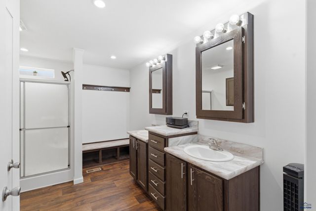 4419 CIRCLEWOOD DR, Rapid City, SD 57703