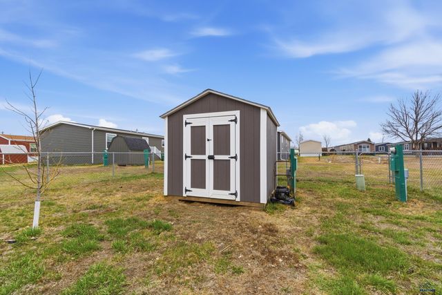 4419 CIRCLEWOOD DR, Rapid City, SD 57703