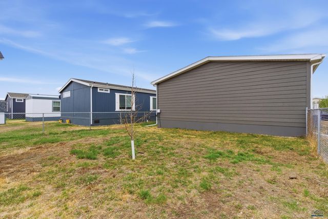 4419 CIRCLEWOOD DR, Rapid City, SD 57703