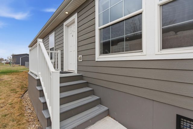 4419 CIRCLEWOOD DR, Rapid City, SD 57703