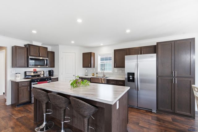 4419 CIRCLEWOOD DR, Rapid City, SD 57703