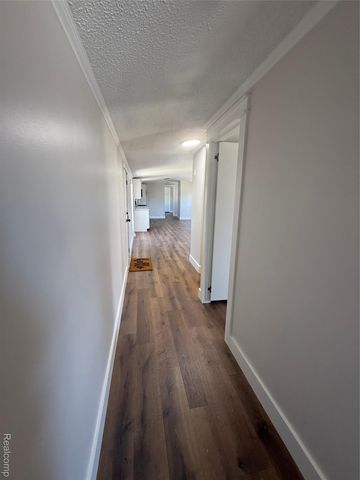 6538 Biscayne Boulevard, Brighton, MI 48114