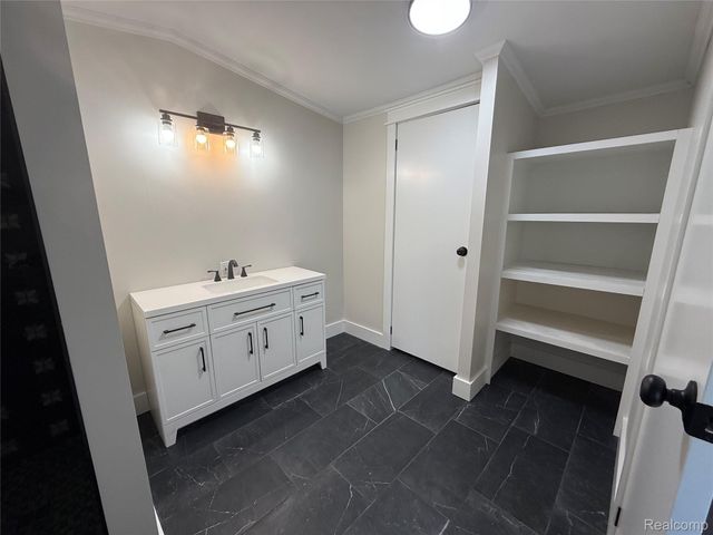 6538 Biscayne Boulevard, Brighton, MI 48114