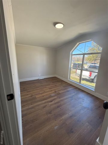 6538 Biscayne Boulevard, Brighton, MI 48114