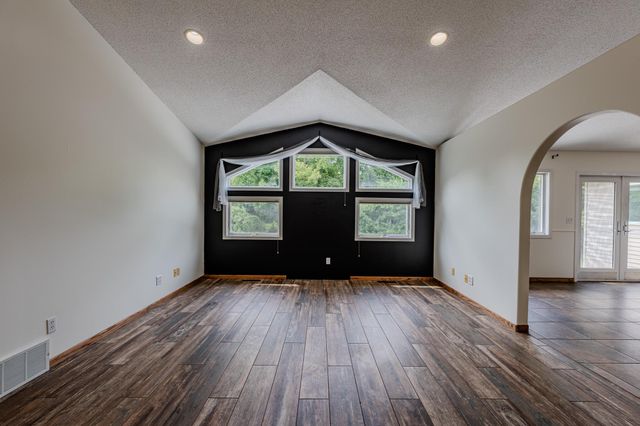 6409 County Road 17 S, Horace, ND 58047