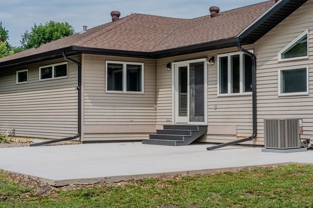 6409 County Road 17 S, Horace, ND 58047
