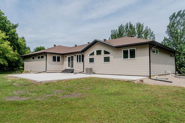 6409 County Road 17 S, Horace, ND 58047
