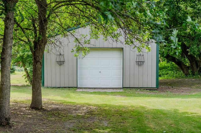 6409 County Road 17 S, Horace, ND 58047