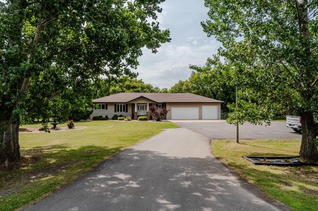 6409 County Road 17 S, Horace, ND 58047
