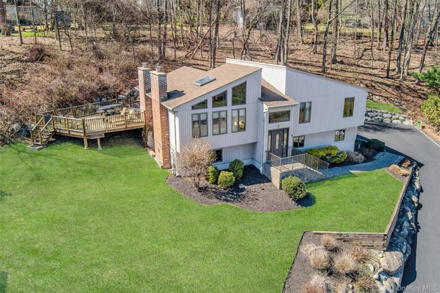 9 Summer Court, Nanuet, NY 10954