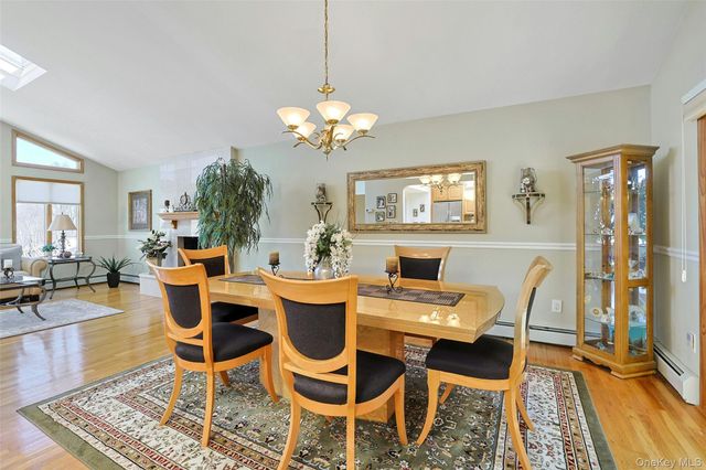 9 Summer Court, Nanuet, NY 10954