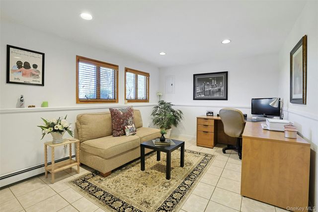 9 Summer Court, Nanuet, NY 10954