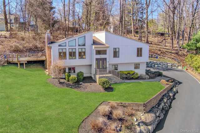 9 Summer Court, Nanuet, NY 10954
