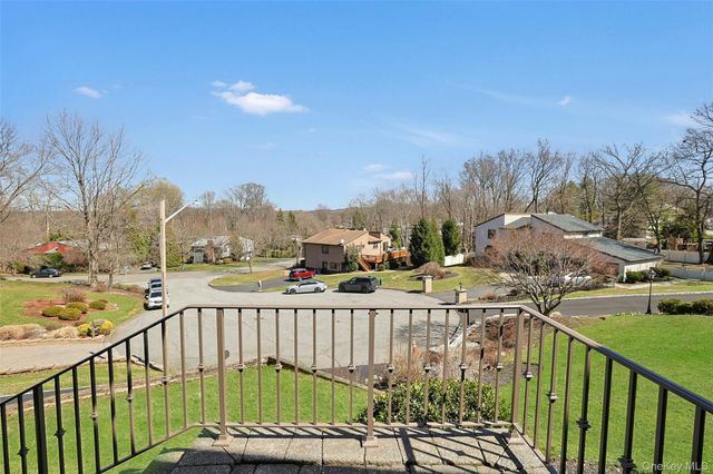 9 Summer Court, Nanuet, NY 10954