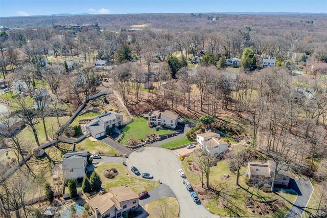 9 Summer Court, Nanuet, NY 10954