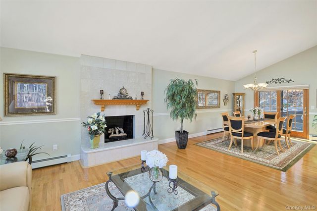 9 Summer Court, Nanuet, NY 10954
