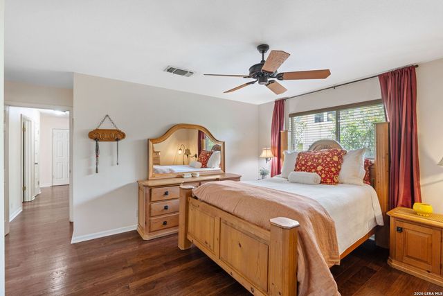 532 N School St., Boerne, TX 78006