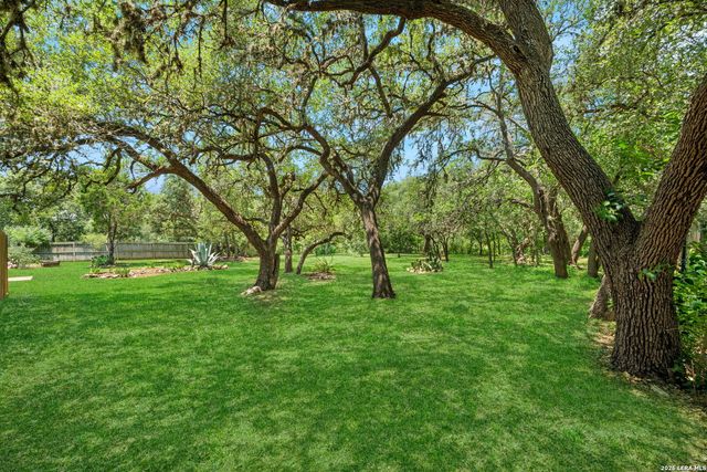 532 N School St., Boerne, TX 78006