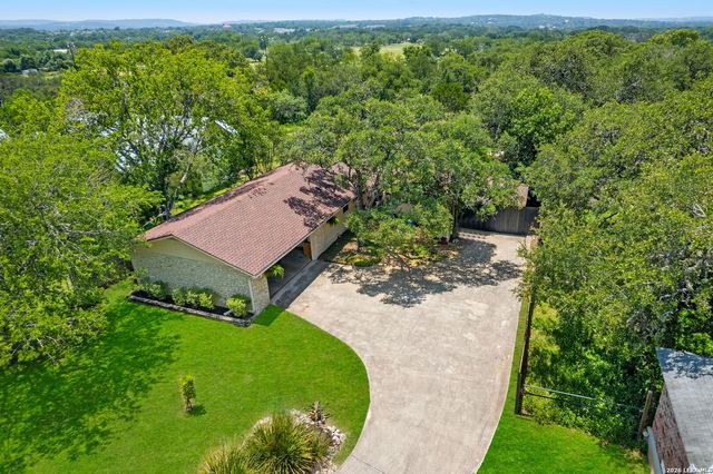 532 N School St., Boerne, TX 78006
