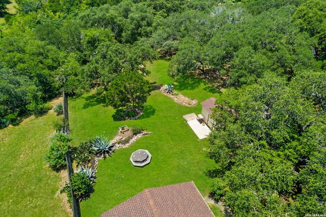 532 N School St., Boerne, TX 78006
