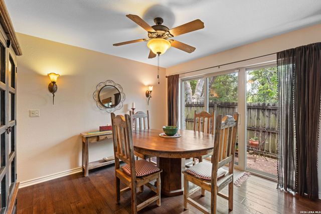 532 N School St., Boerne, TX 78006