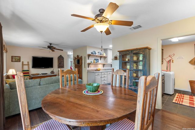 532 N School St., Boerne, TX 78006