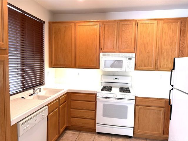 25407 Calcutta Pass Lane, Saugus, CA 91350