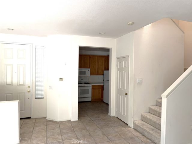 25407 Calcutta Pass Lane, Saugus, CA 91350