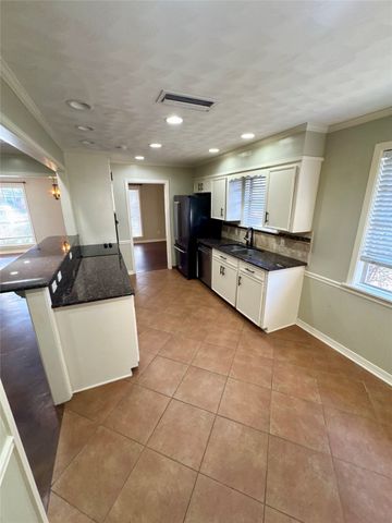 710 Robards, Shreveport, LA 71105