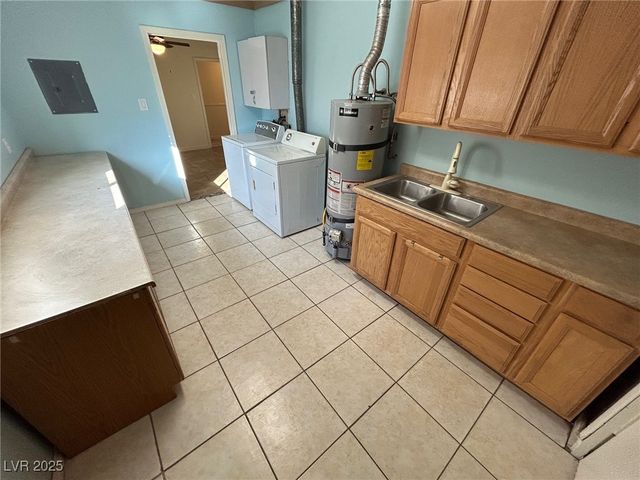 113 Cedar Street, Henderson, NV 89015