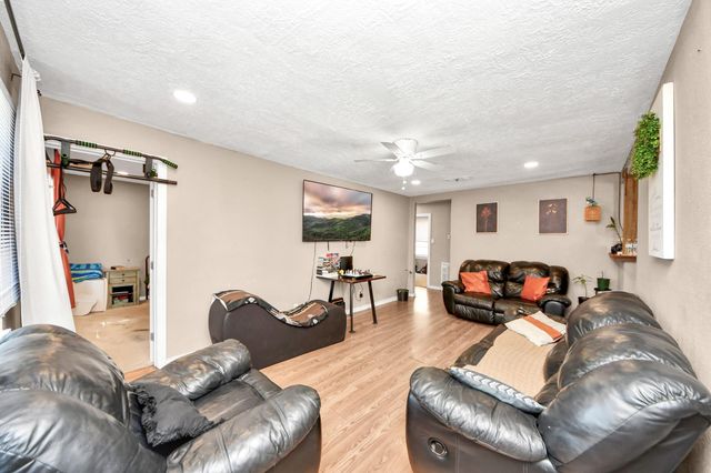 1806 Miami Road, Pasadena, TX 77502