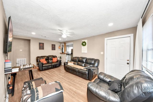 1806 Miami Road, Pasadena, TX 77502