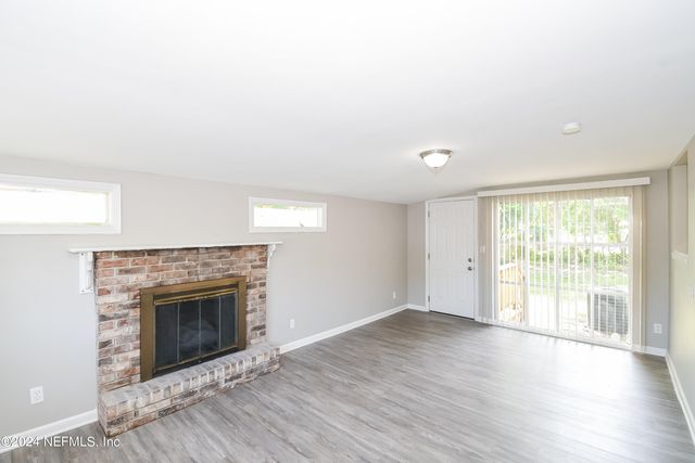 6238 GREEN PINE Lane, Jacksonville, FL 32277