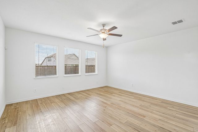 825 Tulip Court, Forney, TX 75126