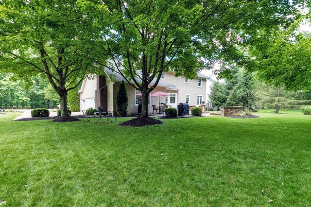 5187 Medallion Drive E, Westerville, OH 43082