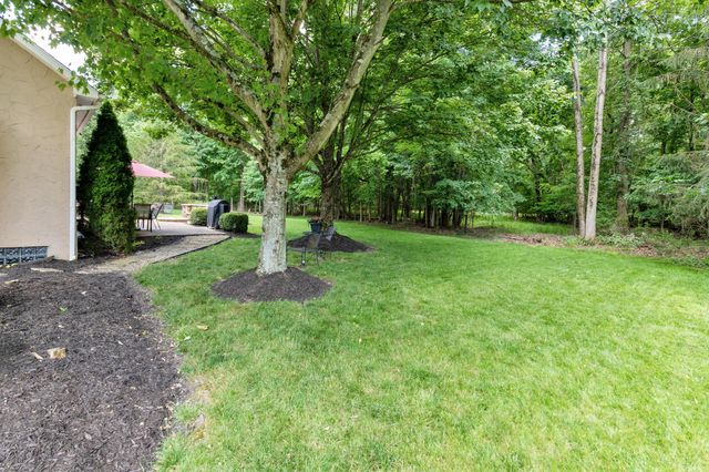 5187 Medallion Drive E, Westerville, OH 43082