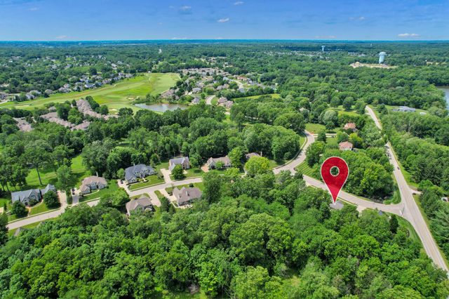5187 Medallion Drive E, Westerville, OH 43082