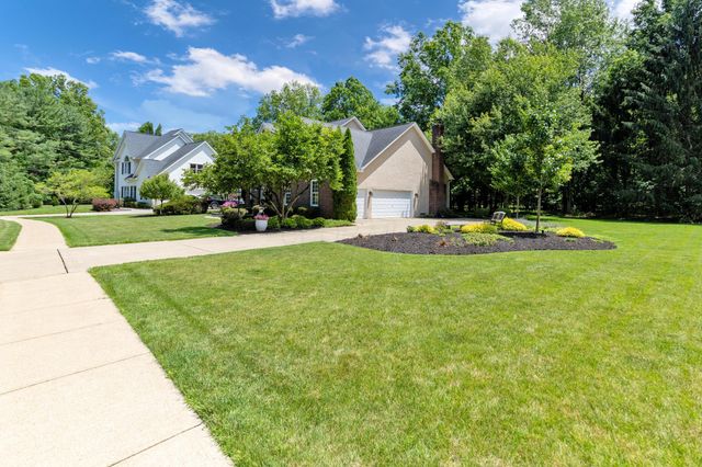 5187 Medallion Drive E, Westerville, OH 43082