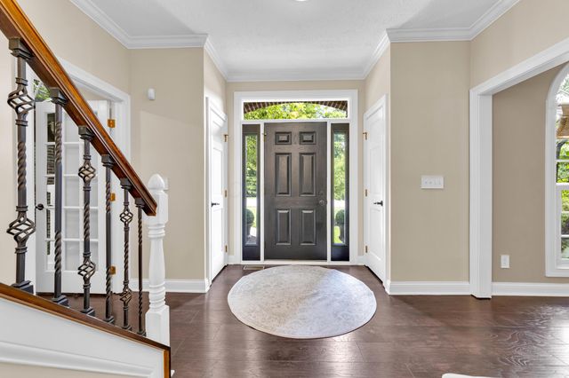 5187 Medallion Drive E, Westerville, OH 43082