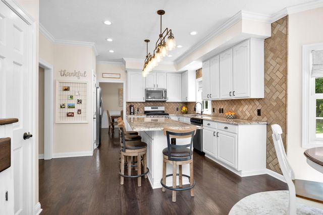 5187 Medallion Drive E, Westerville, OH 43082