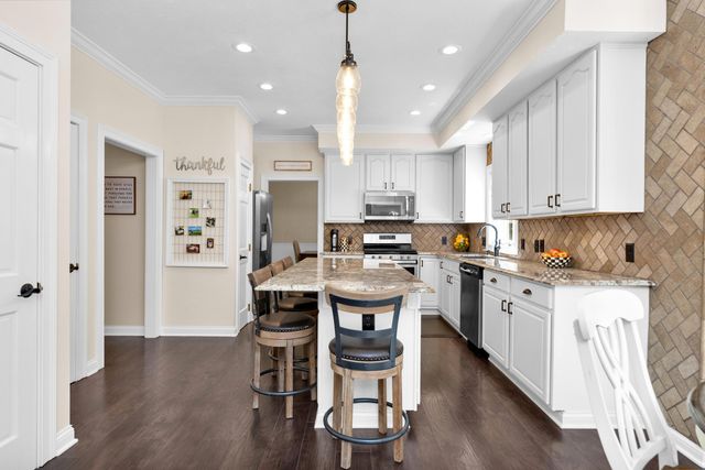 5187 Medallion Drive E, Westerville, OH 43082