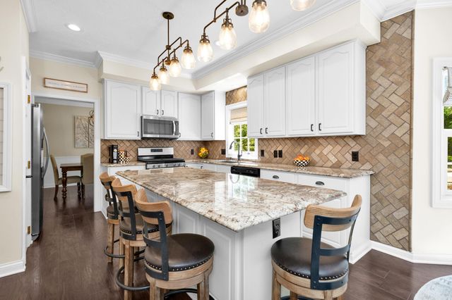 5187 Medallion Drive E, Westerville, OH 43082