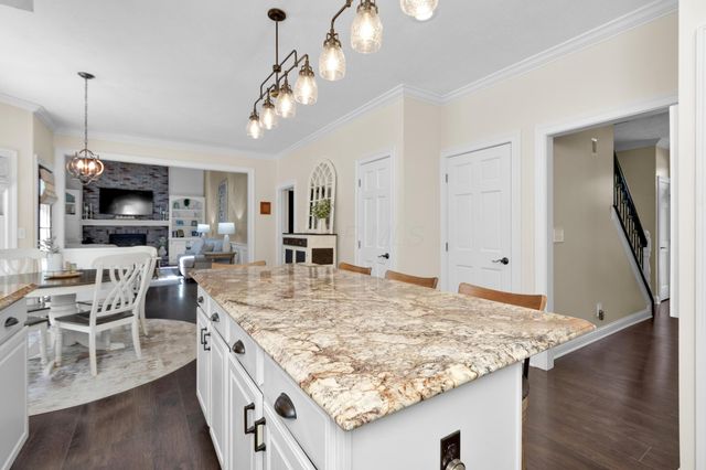 5187 Medallion Drive E, Westerville, OH 43082