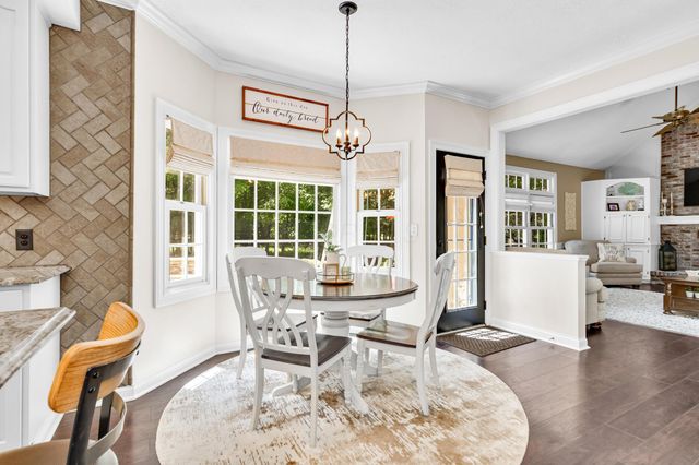 5187 Medallion Drive E, Westerville, OH 43082
